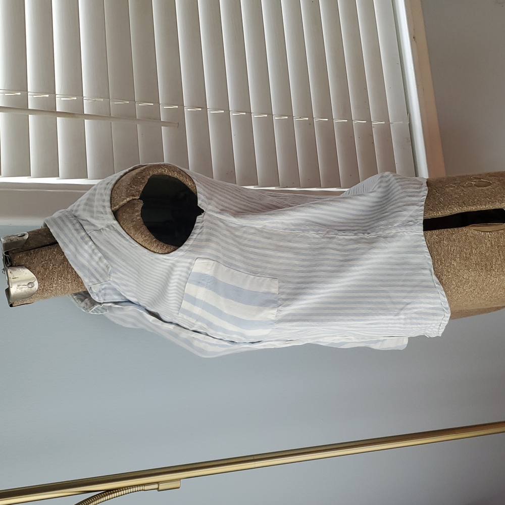 3/$25 Vintage Striped Sleeveless Button-Up Top - Picture 4 of 8